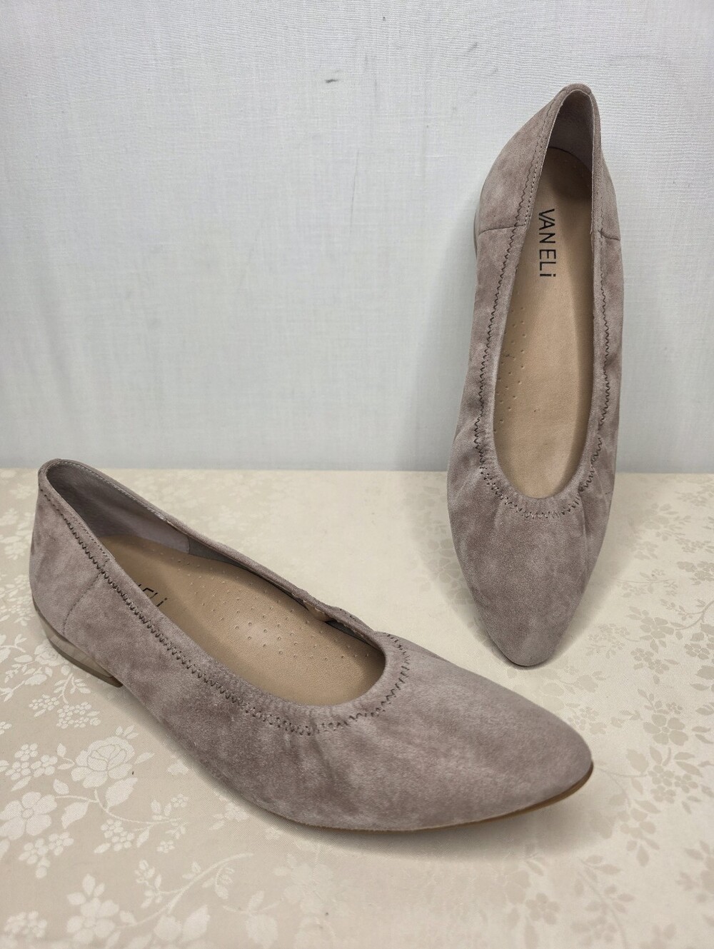VANELI Taupe Suede Pointed Toe Ballet Flats Sz 9.5M